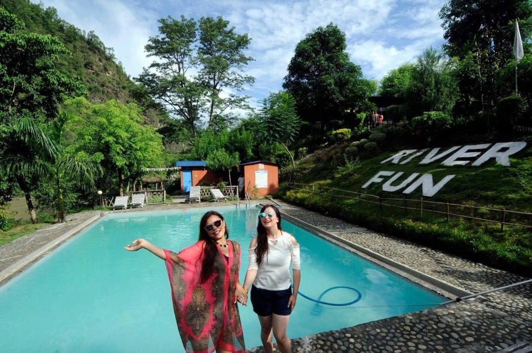 Gorkhā River Fun Beach Resort מראה חיצוני תמונה