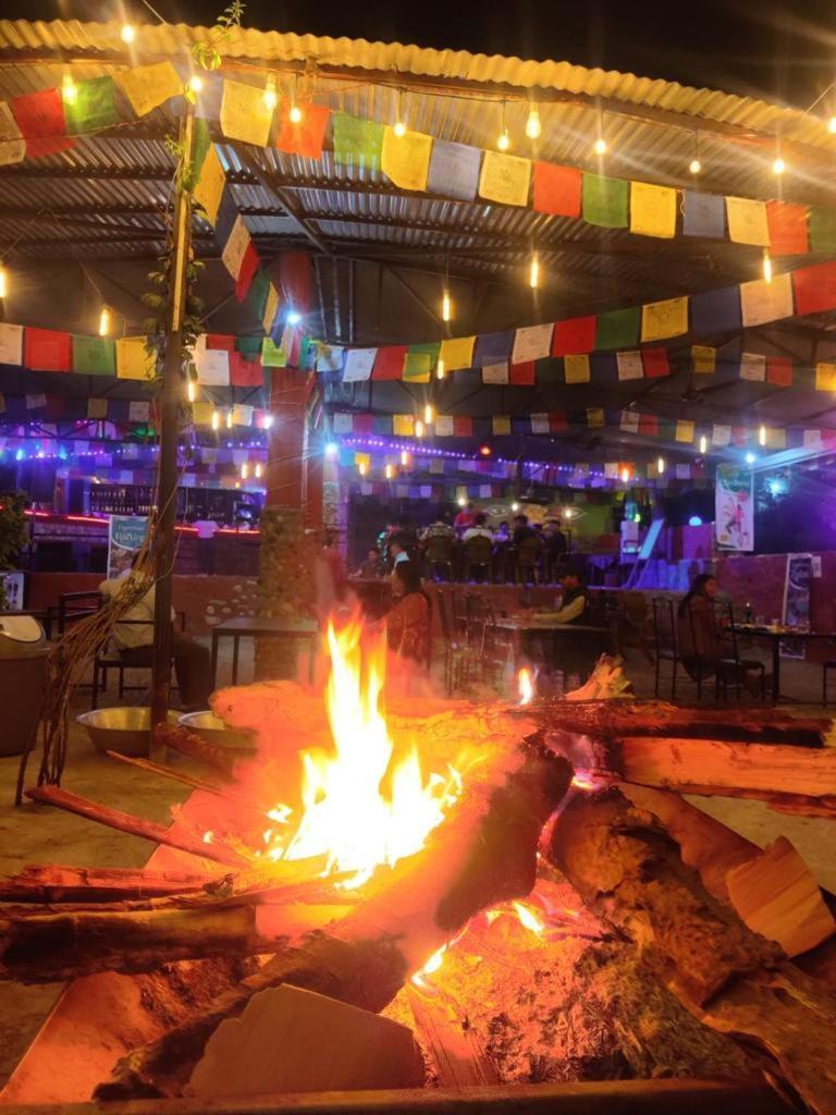 Gorkhā River Fun Beach Resort מראה חיצוני תמונה
